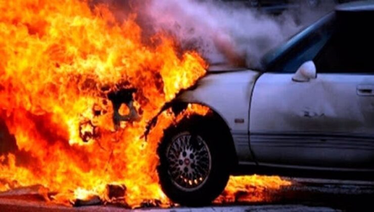 Seyir halindeki araç alev aldı