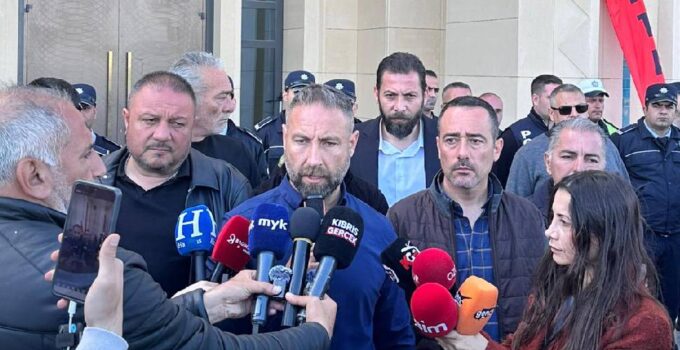 8216gorusme masasi8217 kuruluyor grev askiya alinmadi