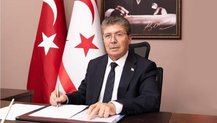 Başbakan Üstel: Türk ordusu Kıbrıs Türk halkının güvenliğinin teminatıdır