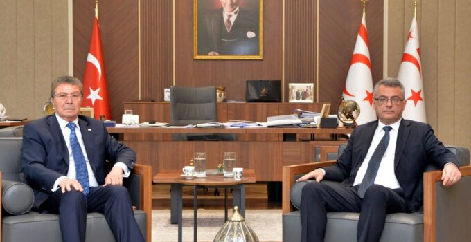 Cumhurbaşkanı Tufan Erhürman, Başbakan Ünal Üstel İle Görüştü