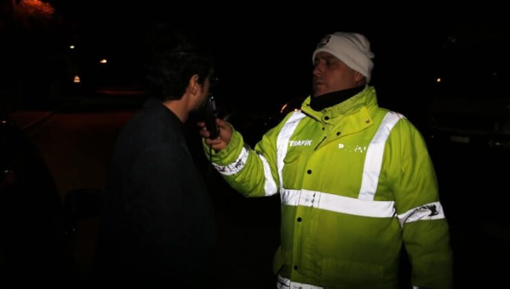 Lefkoşa ve İskele trafik denetimleri: KKTC'de eş zamanlı kontrollerde 3 bin 40 sürücü incelendi 1 Lefkoşa ve İskele trafik denetimleri: KKTC’de eş zamanlı kontrollerde 3 bin 40 sürücü incelendi