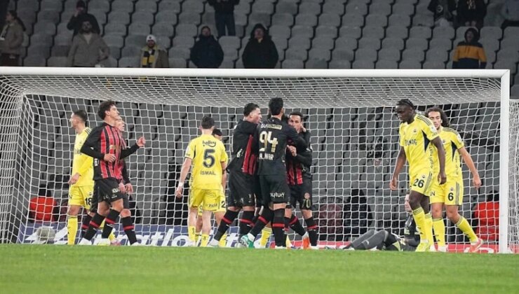 Fenerbahçe, Fatih Karagümrük’e mağlup oldu!