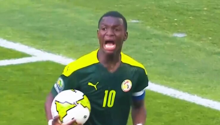 Fenerbahçe, Amara Diouf ile İmzalı Sözleşmeyi Geçici Olarak Askıya Aldı