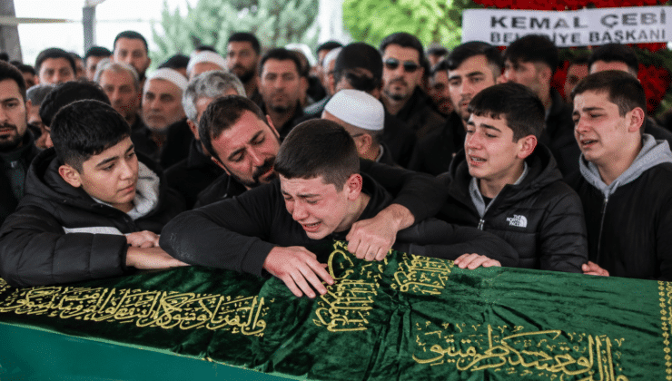 Büyükçekmece’de 16 yaşında Abdulbaki Demirel’in cenazesinde duygusal anlar