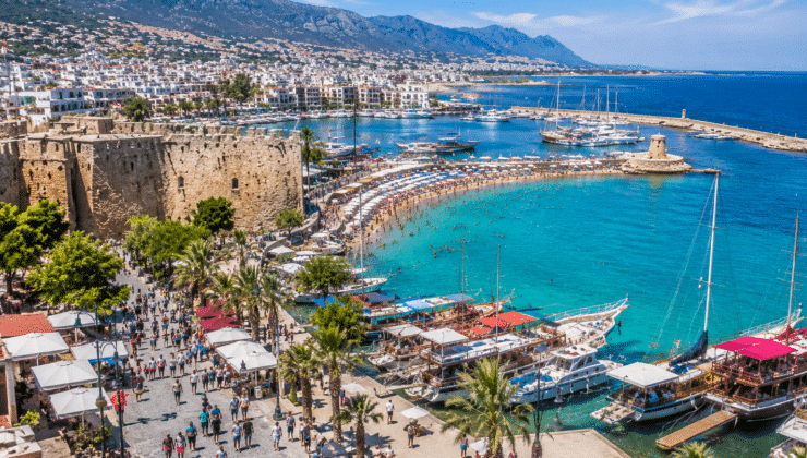 ⁠⁠KKTC’de Turist Çok mu?