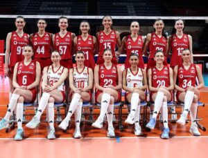 A Milli Kadın Voleybol Takımı Polonya’yı 3-2 yendi
