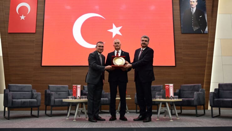 Amcaoğlu: Kıbrıs Türk halkı Türkiye Cumhuriyeti ile omuz omuza