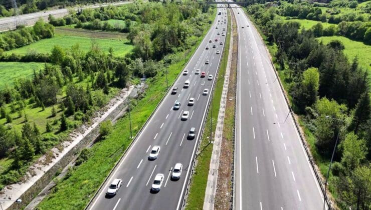 Anadolu Otoyolu Bolu Geçişinde Yoğun Trafik