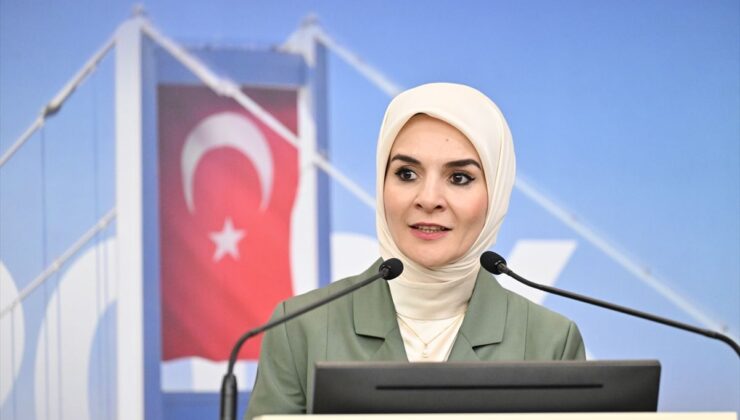 Bakan Göktaş, Kadın Güçlenmesinde İş Dünyası Panelinin Açılışında Konuştu