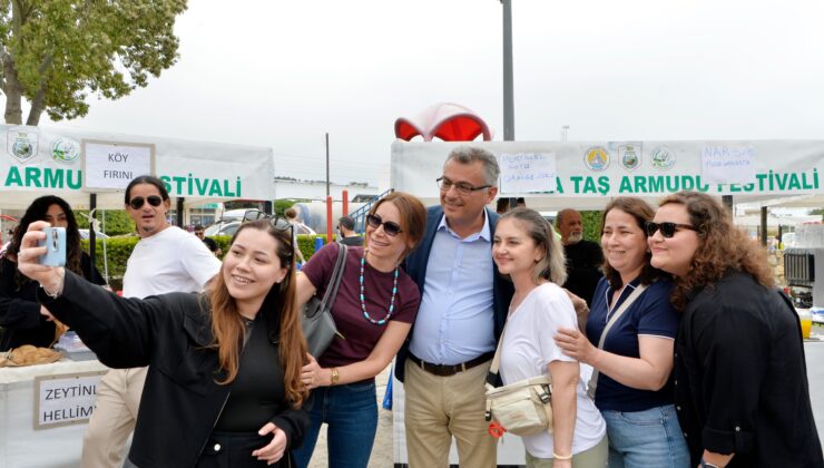 Cumhurbaşkanı Tufan Erhürman, 8. Karşıyaka Taş Armudu Festivali’ne Katıldı