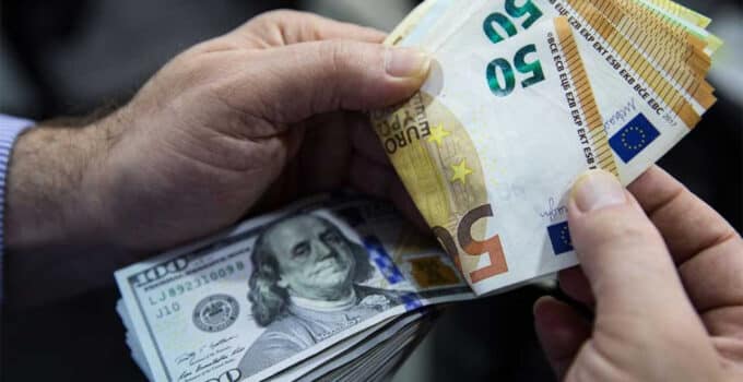Dolar Kurunda Yüksek Seviyeler Korunuyor