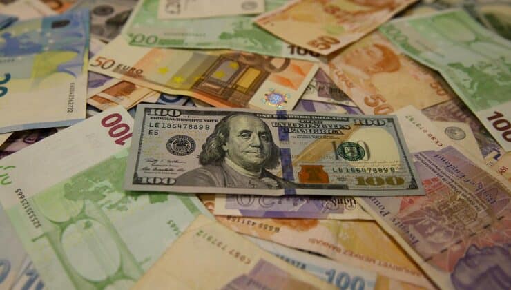Güncel Döviz Kurları: Dolar, Euro ve Sterlin Serbest Piyasada Bugün