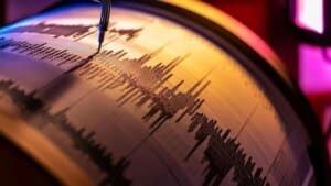 Ege’de korkutan deprem 2 Ege’de korkutan deprem
