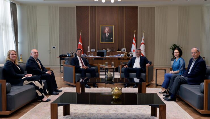 Erhürman, Türk-Yunan Forumu Kıbrıslı Türk üyelerini ağırladı