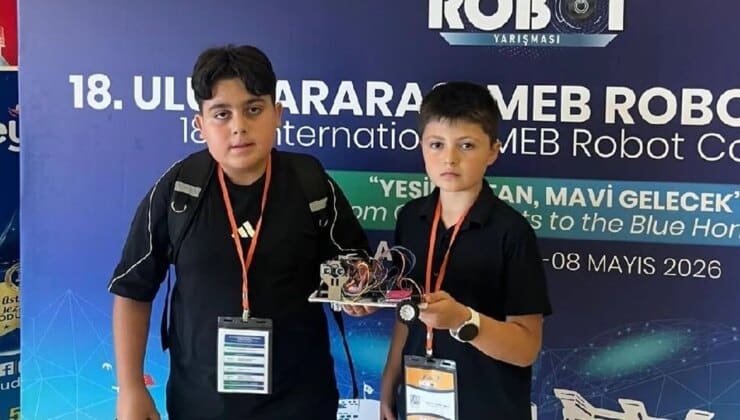 Hala Sultan İlahiyat Öğrencileri Robot Yarışmasında Başarı Sağladı