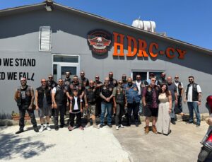 HDRC Cyprus üyeleri çocuklara bayram sevincini yaşattı