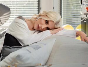 İrem Derici Sık Sık Gizlediği Hastalığını Açıklıyor