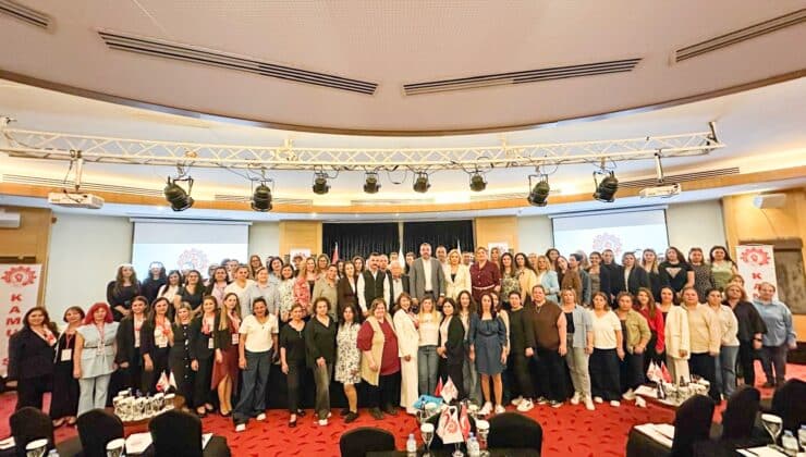 Kamu-İş’ten Toplu İş Sözleşmesi Paneli etkinliği