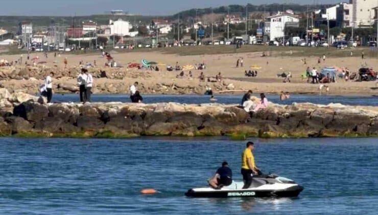 Karaburun Sahili’nde boğulma tehlikesinden kurtarıldı