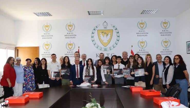 Ortaokul ve Lise Kısa Öykü Yarışması Ödülleri Verildi