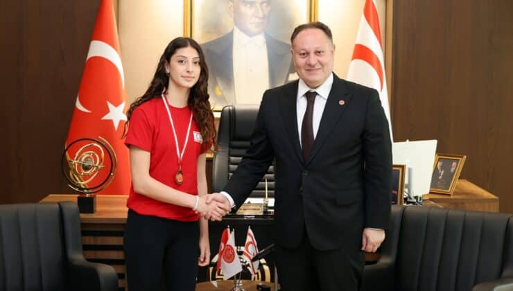 Öztürkler: Fırsat verildiğinde gençlerimiz kendini gösteriyor