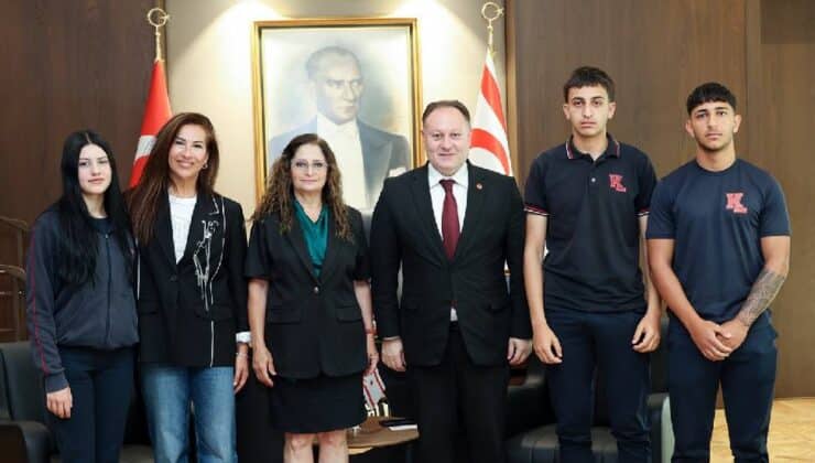 Öztürkler: Gençler izolasyona rağmen başarılarına devam ediyor