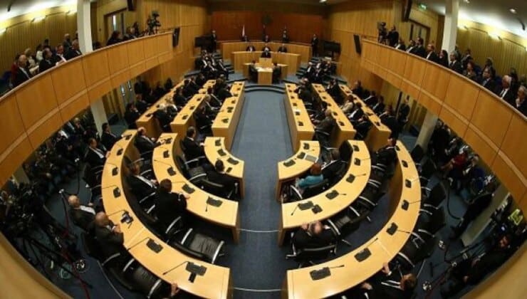 Rum Meclisi Daha da Sağa Kayan Bir Yapıya Büründü