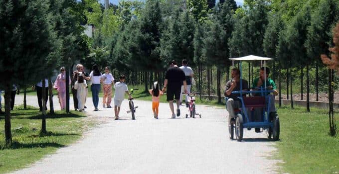 Sakarya’da Bayramda Tabiat Parklarına Yoğun Ziyaret