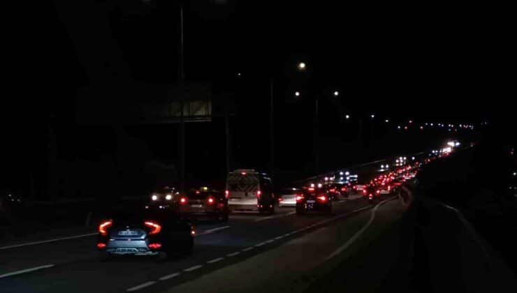 Tekirdağ-İstanbul Yolunda Akşam Dönüş Yoğunluğu Zirvede