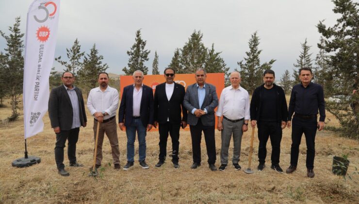 UBP 50. kuruluş yıl dönümünde Lefkoşa’da geniş katılımlı fidan dikimi gerçekleştirdi