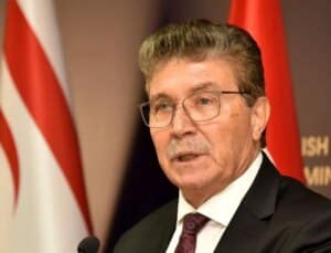 Üstel: Azerbaycan’ın Bağımsızlık Günü ile Birlik Mesajı