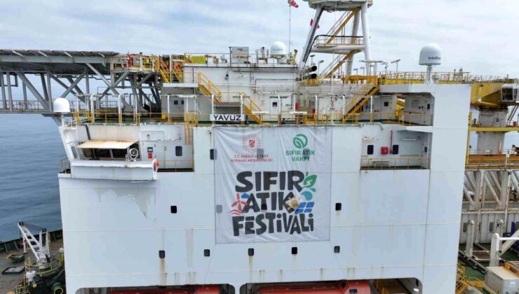 Yavuz Derin Deniz Sondaj Gemisi’nde Sıfır Atık Festivali Pankartı Asıldı