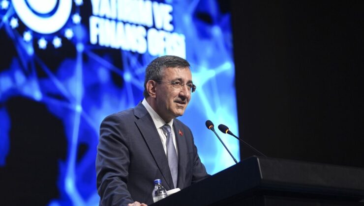 Yılmaz, Türkiye Yüzyılı Yatırım ve Finans Programına Katıldı