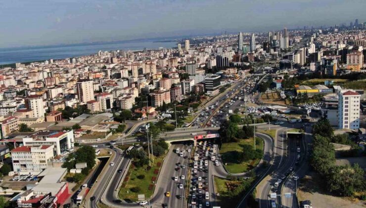 Bayram Tatili Sonrası D-100’de Yoğun Trafik