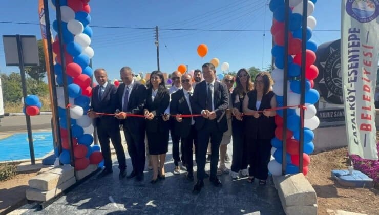 Çatalköy’de Atatürk Büstü ve Yıldız Sanat Parkı açıldı