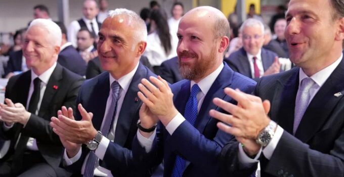 Dünyanın en büyük sivil okçuluk etkinliği İstanbul’da başladı