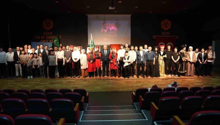 Düzce’de İstanbul’un Fethi Coşkuyla Kutlandı