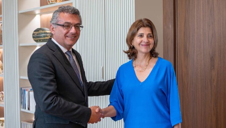Erhürman ve Holguín’in görüşmesi başladı