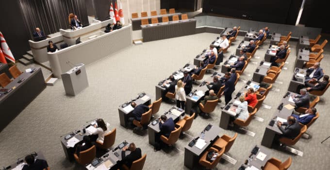 Genel Kurul yasama gündemiyle toplandı