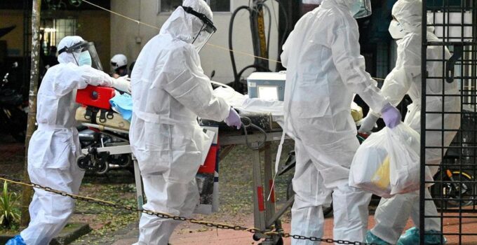Nijerya, Ebola tehdidiyle 10 eyalette alarma geçti