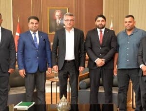 Pakistan Kültür ve Dayanışma Derneği sorunlarını Erhürman’a iletti