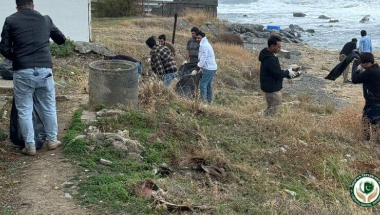 Pakistan Toplum Refahı Derneği’nden Lefkoşa Mezarlığı’na temizlik kampanyası