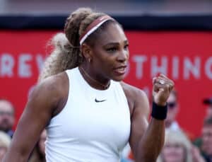 Serena Williams kortlara muhteşem geri dönüyor