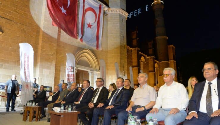 Cumhurbaşkanı Tufan Erhürman, 15 Temmuz Demokrasi ve Milli Birlik Günü anma etkinliğine katıldı.