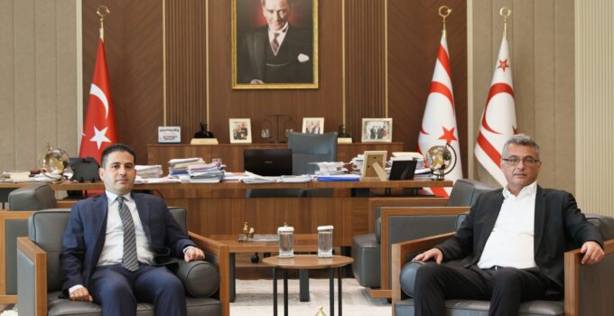 Cumhurbaşkanı Erhürman, KKTC’nin Budapeşte Temsilcisi Çağrı Kalfaoğlu ile bir araya geldi