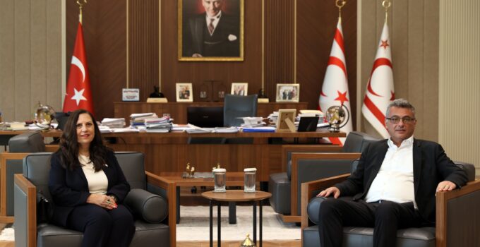 Cumhurbaşkanı Tufan Erhürman, KKTC’nin Helsinki Temsilcisi Ayşen İnanıroğlu ile bir araya geldi