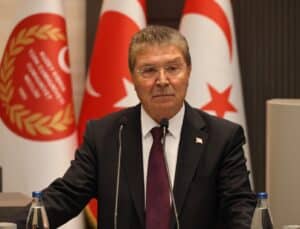 Başbakan Üstel, Avrupa Parlamentosu’nun Kıbrıslı kadınlar ve kız çocuklarına etkisini değerlendiren kararını reddetti.