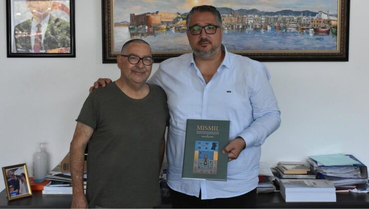 Girne Belediyesi Türk Sanat Müziği Şefi İhsan Gürel’den Belediye Başkanı Murat Şenkul’e nezaket ziyareti