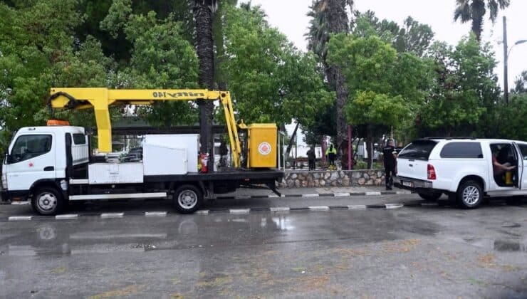 Amcaoğlu: Fırtına sonrası ekipler sahada çalışıyor