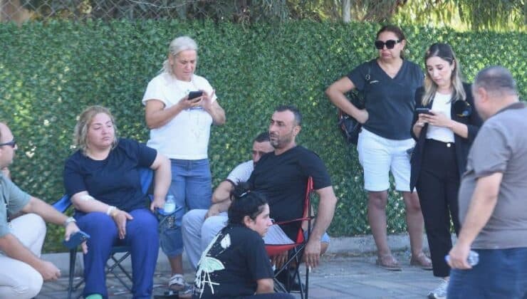 Girnedeki Gemi Kazası Yakınları Umutla Bekliyor